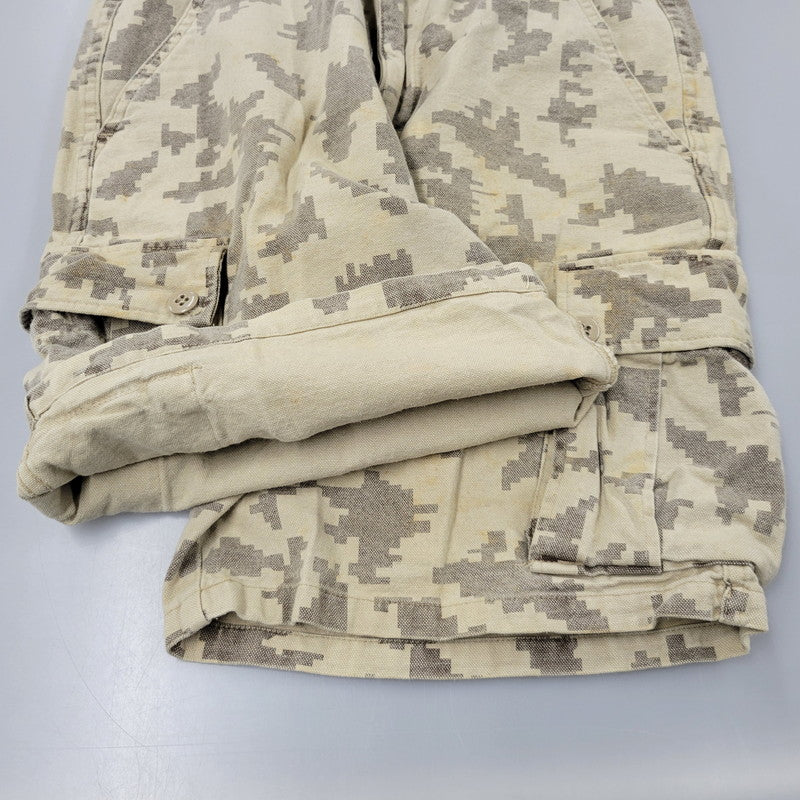 【現状渡し品】【メンズ】 STUSSY OUTDOOR ステューシー DIGITAL CAMO CARGO SHORTS デジタルカモ カーゴ ショーツ USA製 紺タグ ショートパンツ 153-260223-as-13-izu サイズ：30 カラー：ベージュ系 万代Net店
