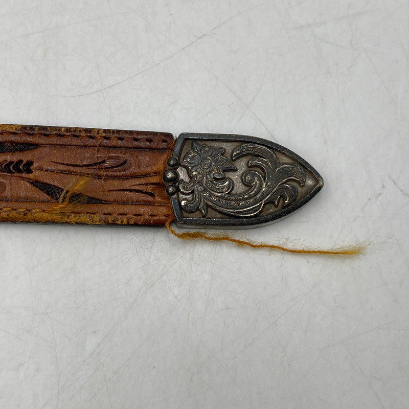 【現状渡し品】【メンズ】 JUSTIN ジャスティン C10604 CARVING LEATHER BELT カービング レザー ベルト 205-260224-cs-11-izu サイズ：32 カラー：ブラウン 万代Net店