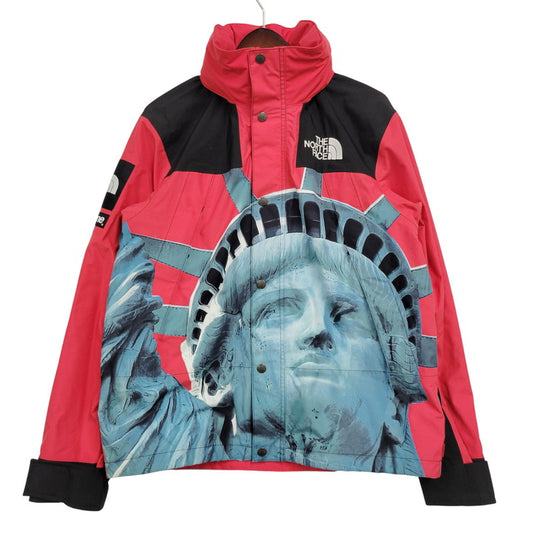 【中古品】【メンズ】 × THE NORTH FACE ザノースフェイス STATUE OF LIBERTY MOUNTAIN JACKET NP61902I 自由の女神 マウンテンジャケット アウター 149-260223-as-18-izu サイズ：S カラー：レッド系 万代Net店