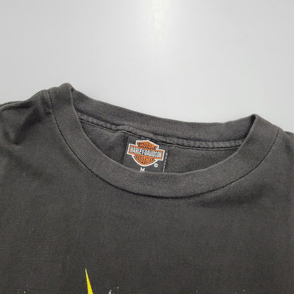 【中古品】【メンズ】 HARLEY-DAVIDSON ハーレーダビッドソン 両シングル OFF THE SCALE PRINT SS TEE オフ ザ スケール プリント ショートスリーブ Tシャツ 半袖 トップス 146-260329-kh-01-izu サイズ：M カラー：ブラック 万代Net店