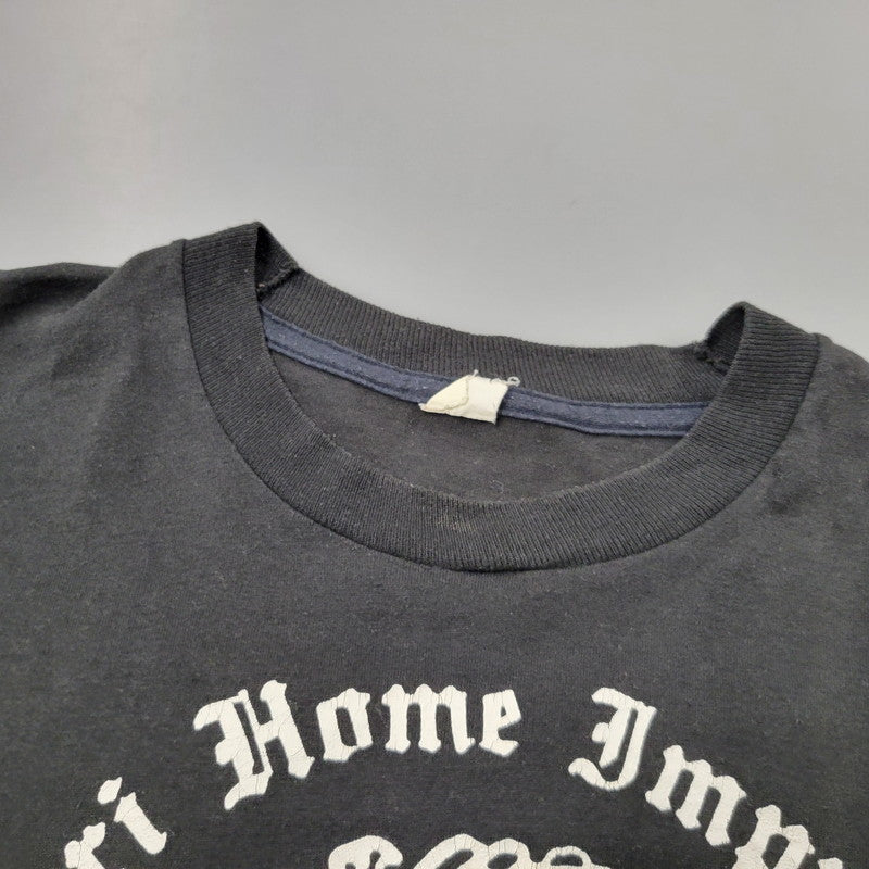 【中古品】【メンズ】 USED ユーズド 両シングル GENERAL CONTRACTOR PRINT SS TEE プリント ショートスリーブ Tシャツ トップス 半袖 146-260304-cs-02-izu サイズ：不明 カラー：ブラック 万代Net店