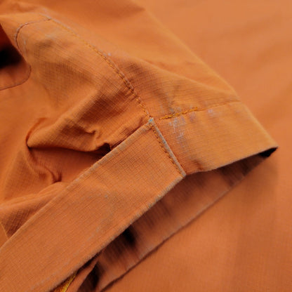 【現状渡し品】【メンズ】 STY84035 MICRO BURST JACKET マイクロ バースト ジャケット アウター 144-260303-ya-20-izu サイズ：M カラー：オレンジ 万代Net店