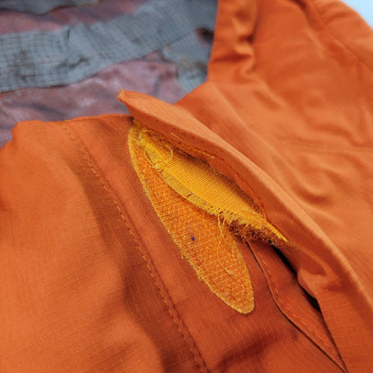 【現状渡し品】【メンズ】 STY84035 MICRO BURST JACKET マイクロ バースト ジャケット アウター 144-260303-ya-20-izu サイズ：M カラー：オレンジ 万代Net店