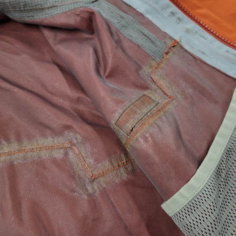 【現状渡し品】【メンズ】 STY84035 MICRO BURST JACKET マイクロ バースト ジャケット アウター 144-260303-ya-20-izu サイズ：M カラー：オレンジ 万代Net店