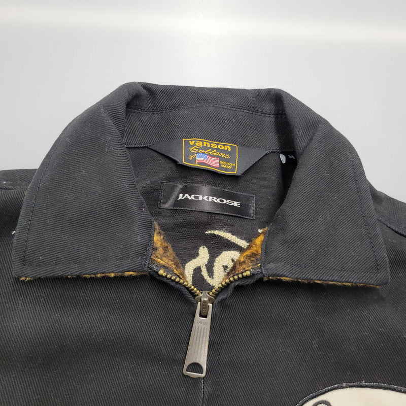 【中古品】【メンズ】 VANSON バンソン × JACKROSE ジャックローズ BACK CROSS SCULL ZIPUP JACKET バック クロス スカル ジップアップ ジャケット アウター 145-260226-ya-16-izu サイズ：M カラー：BLACK 万代Net店