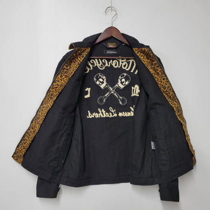 【中古品】【メンズ】 VANSON バンソン × JACKROSE ジャックローズ BACK CROSS SCULL ZIPUP JACKET バック クロス スカル ジップアップ ジャケット アウター 145-260226-ya-16-izu サイズ：M カラー：BLACK 万代Net店