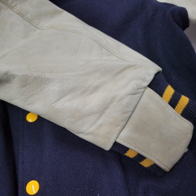 【現状渡し品】【メンズ】 Golden Bear ゴールデンベア STADIUM JACKET スタジアム ジャケット アウター 146-260227-kh-02-izu サイズ：M カラー：ネイビー×アイボリー 万代Net店