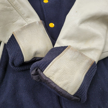 【現状渡し品】【メンズ】 Golden Bear ゴールデンベア STADIUM JACKET スタジアム ジャケット アウター 146-260227-kh-02-izu サイズ：M カラー：ネイビー×アイボリー 万代Net店