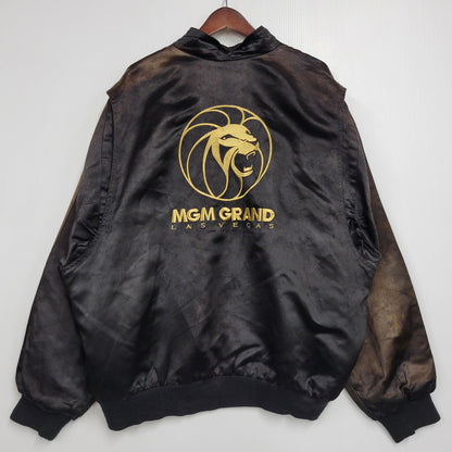 【現状渡し品】【メンズ】 MGM GRAND メトロ・ゴールドウィン・メイヤー グランド 4000 USA製 80S 刺繍 BLOUSON JACKET ブルゾン ジャケット アウター 146-260305-yn-08-izu サイズ：XXL カラー：ブラック系 万代Net店