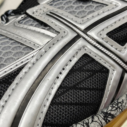 【中古美品】【メンズ】 1203A543-020 GEL-NIMBUS 10.1 ゲル ニンバス スニーカー シューズ 靴 162-260227-cs-02-izu サイズ：27.0cm カラー：PIEDMONT GREY/PURE SILVER 万代Net店