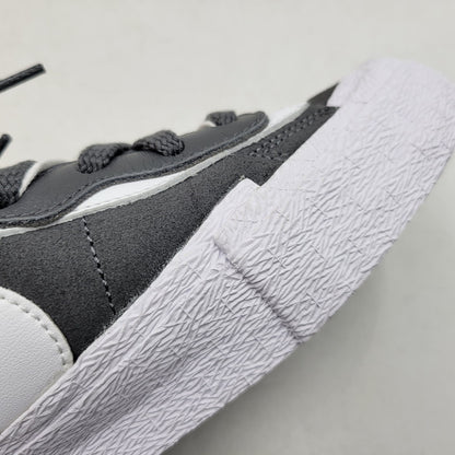 【中古品】【メンズ】 × SACAI サカイ DD1877-002 BLAZER LOW ブレーザー ロウ スニーカー シューズ 靴 160-260310-ya-14-izu サイズ：27.5cm カラー：IRON GREY/WHITE-WHITE 万代Net店