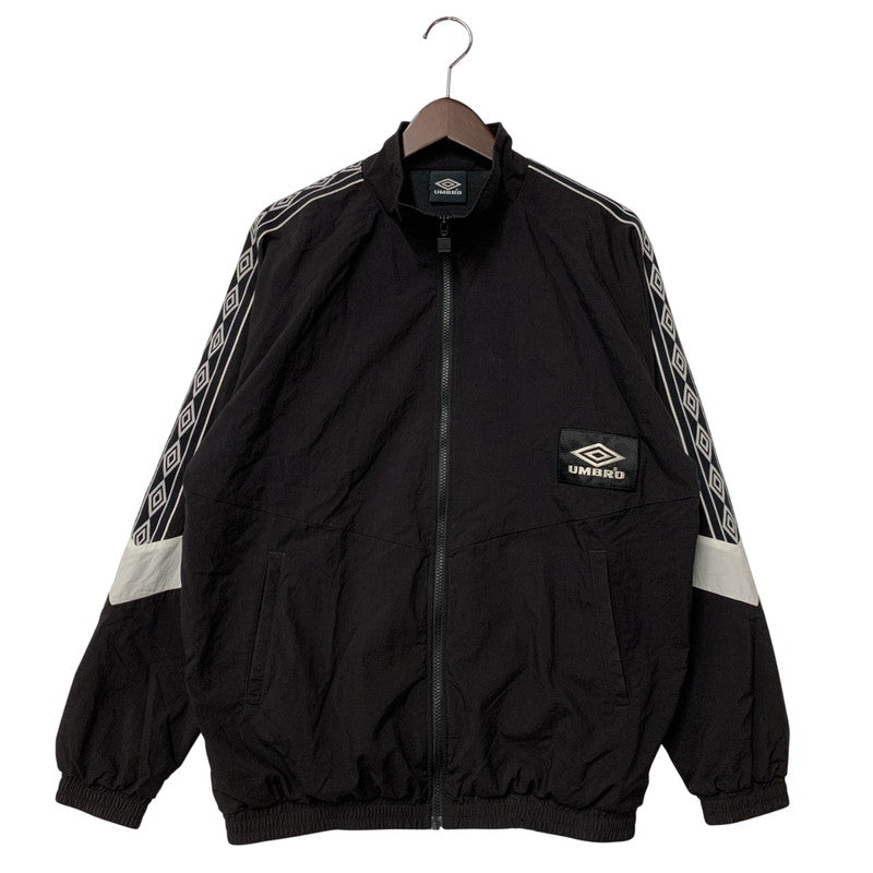 【中古品】【メンズ】 UMBRO アンブロ ULUQJK30 NYLON TRACK JACKET ナイロン トラック ジャケット アウター 148-260310-ya-05-izu サイズ：S カラー：BLACK 万代Net店