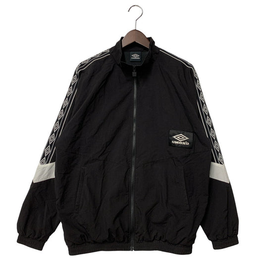 【中古品】【メンズ】 UMBRO アンブロ ULUQJK30 NYLON TRACK JACKET ナイロン トラック ジャケット アウター 148-260310-ya-05-izu サイズ：S カラー：BLACK 万代Net店