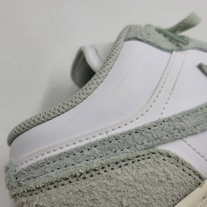 【中古品】【レディース】 NIKE GS ナイキ ジーエス FN9137-131 AIR JORDAN 1 LOW SE エア ジョーダン ワン ロー エスイー スニーカー シューズ 靴 166-260311-cs-22-izu サイズ：24cm カラー：WHITE/SEAFOAM-SAIL 万代Net店