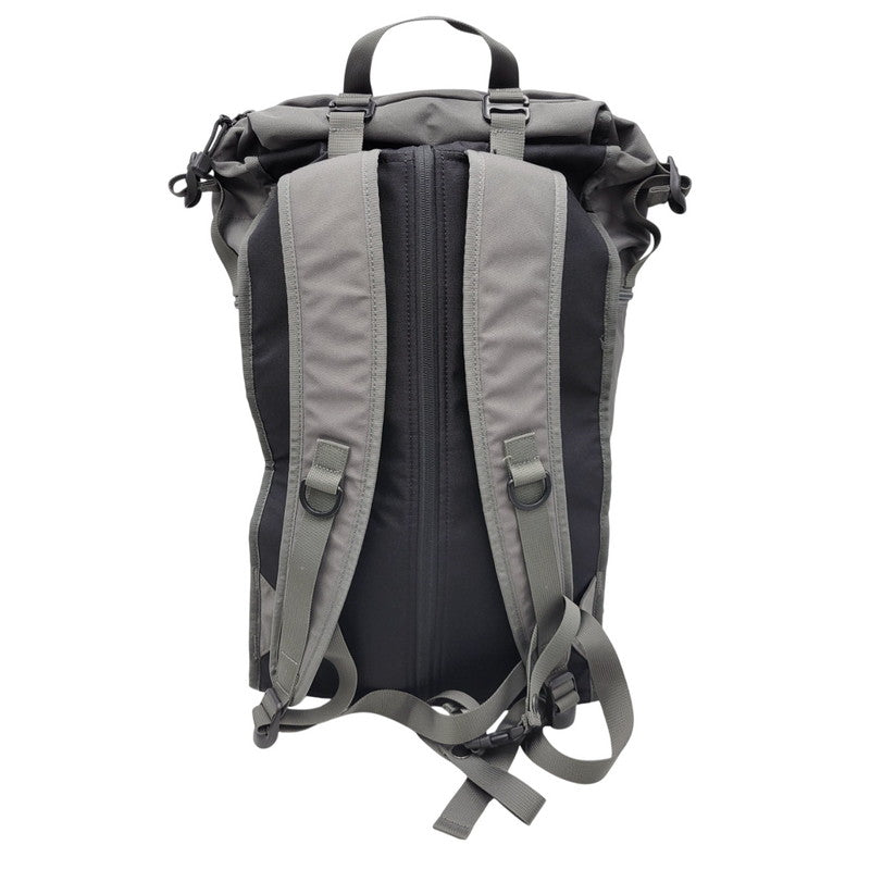 【中古品】【メンズ/レディース】 VAGA バガ WEDGE 2G BACKPACK ウェッジ ツージー バックパックカバン 鞄 188-260306-cs-01-izu カラー：グレー 万代Net店