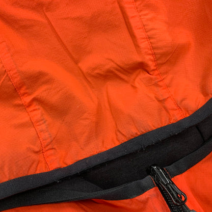 【中古品】【メンズ】 NT61984 REVERSIBLE TECH AIR HOODIE リバーシブル テック エアー フーディ アウター 144-260313-ya-09-izu サイズ：M カラー：BLACK×RED 万代Net店