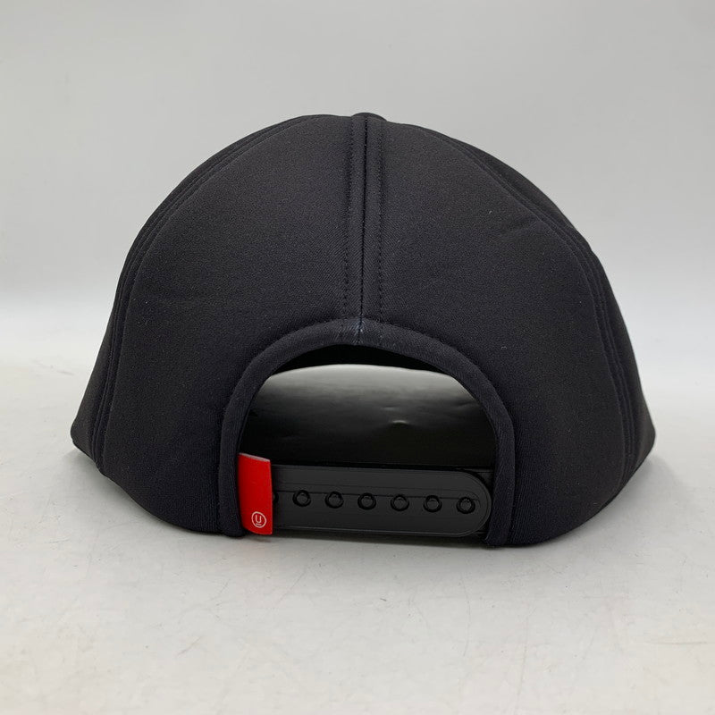 【中古美品】【メンズ/レディース】 UC2E4H04-1 25AW GRAPHIC CAP グラフィック キャップ 帽子 185-260309-cs-12-izu サイズ：F カラー：ブラック 万代Net店