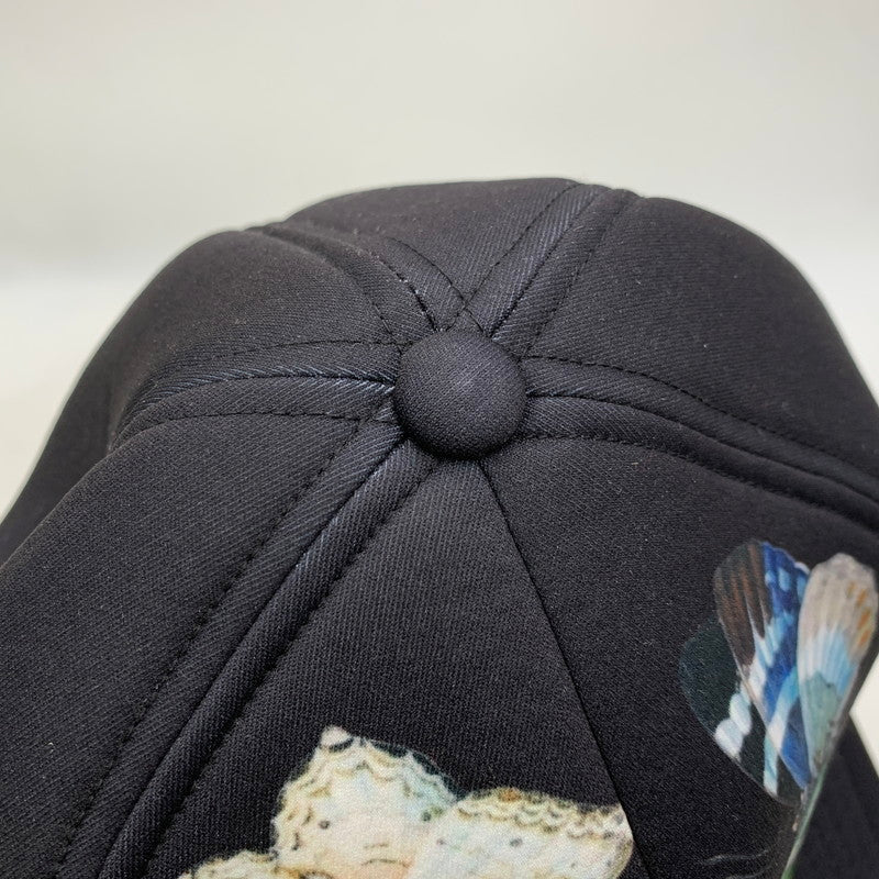 【中古美品】【メンズ/レディース】 UC2E4H04-1 25AW GRAPHIC CAP グラフィック キャップ 帽子 185-260309-cs-12-izu サイズ：F カラー：ブラック 万代Net店