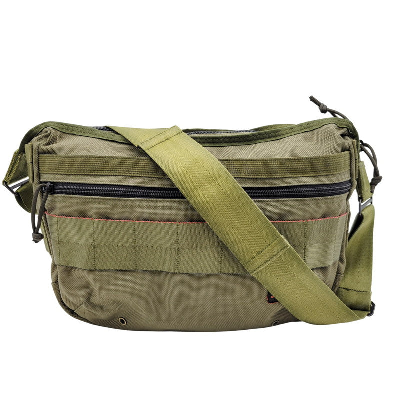 【中古品】【メンズ/レディース】 BRIEFING ブリーフィング × TOMORROWLAND トゥモローランド WIDE DAY TRIPPER ワイドデイトリッパー USA製 ショルダーバッグ カバン 鞄 188-260310-as-13-izu カラー：カーキ 万代Net店