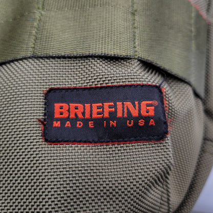 【中古品】【メンズ/レディース】 BRIEFING ブリーフィング × TOMORROWLAND トゥモローランド WIDE DAY TRIPPER ワイドデイトリッパー USA製 ショルダーバッグ カバン 鞄 188-260310-as-13-izu カラー：カーキ 万代Net店