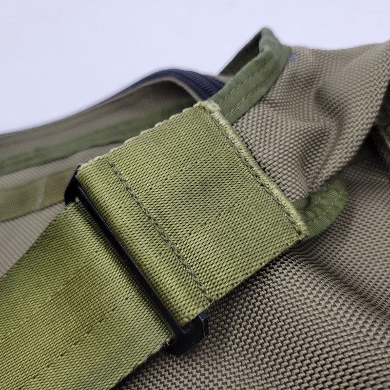 【中古品】【メンズ/レディース】 BRIEFING ブリーフィング × TOMORROWLAND トゥモローランド WIDE DAY TRIPPER ワイドデイトリッパー USA製 ショルダーバッグ カバン 鞄 188-260310-as-13-izu カラー：カーキ 万代Net店