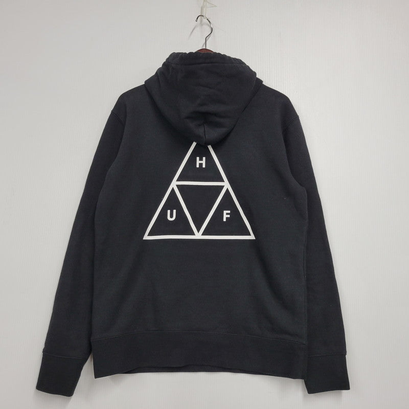 【中古品】【メンズ】 HUF ハフ ESSENTIALS TT P/O HOODIE エッセンシャル トリプルトライアングル プルオーバー フーディー パーカー トップス 142-260315-kh-17-izu サイズ：S カラー：ブラック 万代Net店