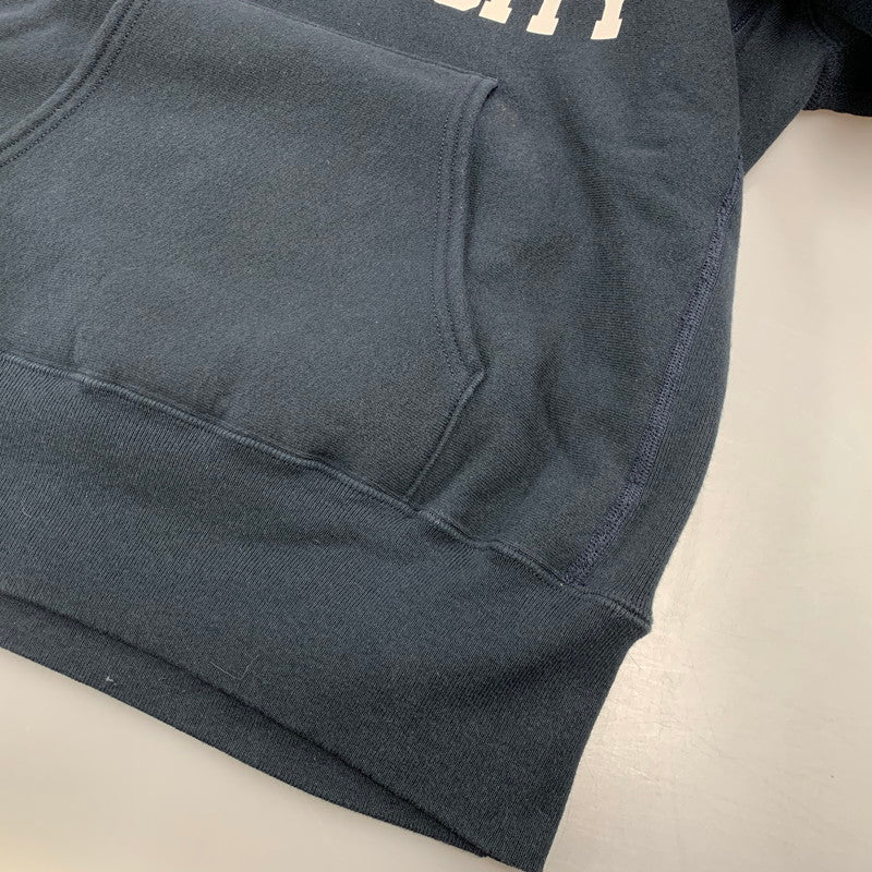 【中古品】【メンズ】 REVERSE WEAVE 赤単タグ復刻 YALE UNIVERSITY HOODED SWEATSHIRT リバースウィーブ イェールユニバーシティ フーデッド スウェットシャツ パーカー 長袖 トップス 148-260314-kh-05-izu サイズ：M カラー：ネイビー 万代Net店
