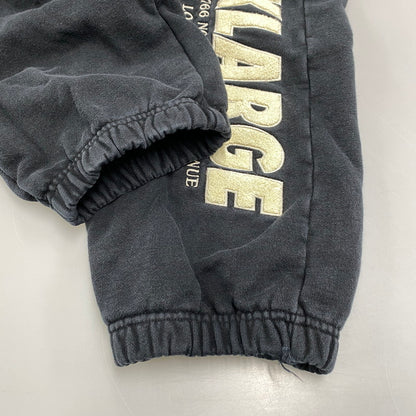 【中古品】【メンズ】 101243031016 CHENILLE LOGO SWEAT PANTS シェニール ロゴ スウェットパンツ ボトムス 153-260319-kh-02-izu サイズ：XL カラー：ブラック 万代Net店