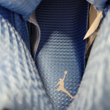 【中古品】【メンズ】 NIKE ナイキ AIR JORDAN 5 RETRO SE DV1310-401 エア ジョーダン 5 レトロ SE スニーカー シューズ 靴 160-260314-as-03-izu サイズ：29cm カラー：UNIVERSITY BLUE/BLACK-WHITE 万代Net店