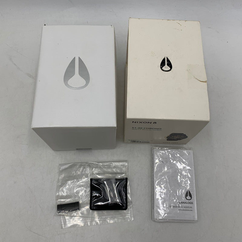 【中古品】【メンズ/レディース】 NIXON ニクソン 51-30 CHRONO CHRONOGRAPH QUARTZ クロノグラフ クォーツ 腕時計 時計 197-260603-kh-05-izu カラー：ブラック×ゴールド 万代Net店