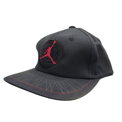 【中古品】【メンズ/レディース】 NIKE ナイキ AIR JORDAN IX 9 CLASSIC 6 PANEL WORLD SNAPBACK CAP DEAD STOCK エア ジョーダン 6パネル スナップバック キャップ 帽子 185-260316-kh-13-izu サイズ：F カラー：ブラック 万代Net店