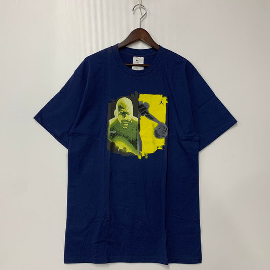 【中古品】【メンズ】 マレーシア製 JORDAN GRAPHIC ジョーダン グラフィック S/S ショートスリーブ TEE Tシャツ トップス 半袖 146-260323-ya-05-izu サイズ：M カラー：NAVY 万代Net店