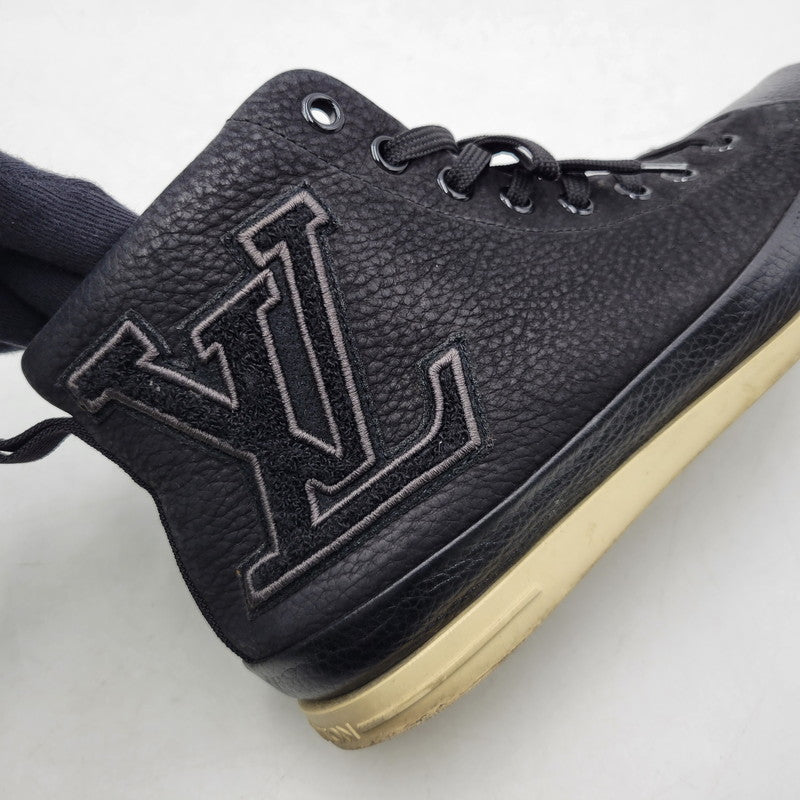 【中古品】【メンズ/レディース】 LOUIS VUITTON ルイ・ヴィトン LV LEATHER HI CUT SNEAKERS GO1111 レザー ハイカット スニーカー シューズ 靴 179-260320-ay-01-izu サイズ：7 カラー：ブラック 万代Net店