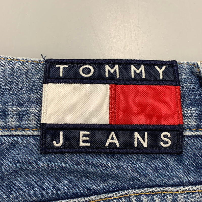 【中古品】【メンズ】 TOMMY JEANS トミー ジーンズ ETHAN イーサン 刺繍入り DENIM PANTS デニム パンツ ボトムス ズボン 158-260322-cs-21-izu サイズ：W28 L32 カラー：インディゴ 万代Net店