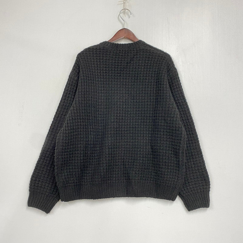 【中古品】【メンズ】 25FW SMALL BOX WAFFLE SWEATER スモール ボックス ワッフル セーター トップス ニット 149-260320-ya-01-izu サイズ：L カラー：BLACK 万代Net店