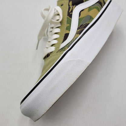 【中古品】【メンズ/レディース】 A BATHING APE × VANS アベイシングエイプ×バンズ VN0A54F37BE ABC CAMO OLD SKOOL エービーシー カモ オールド スクール スニーカー シューズ 靴 164-260322-cs-16-izu サイズ：25cm カラー：グリーン系 万代Net店