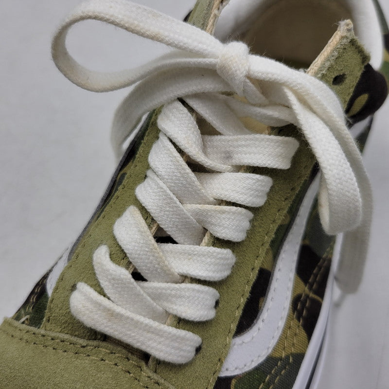 【中古品】【メンズ/レディース】 A BATHING APE × VANS アベイシングエイプ×バンズ VN0A54F37BE ABC CAMO OLD SKOOL エービーシー カモ オールド スクール スニーカー シューズ 靴 164-260322-cs-16-izu サイズ：25cm カラー：グリーン系 万代Net店