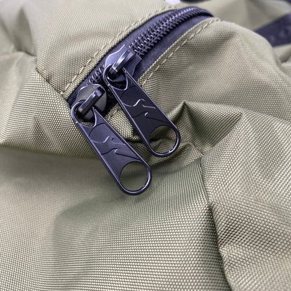 【中古美品】【メンズ/レディース】 N.HOOLYWOOD エヌハリウッド × OUTDOOR PRODUCTS アウトドアプロダクツ BARREL BAG 2252-AC05 バレルバッグ カバン 鞄 188-260323-as-19-izu カラー：カーキ 万代Net店