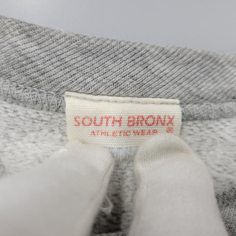 【中古品】【メンズ】 SOUTH BRONX ATHLETIC WEAR サウスブロンクスアスレチックウェア USAFA 両V SWEAT SHIRT スウェット シャツ トップス 長袖 146-260331-cs-02-izu サイズ：不明 カラー：グレー 万代Net店