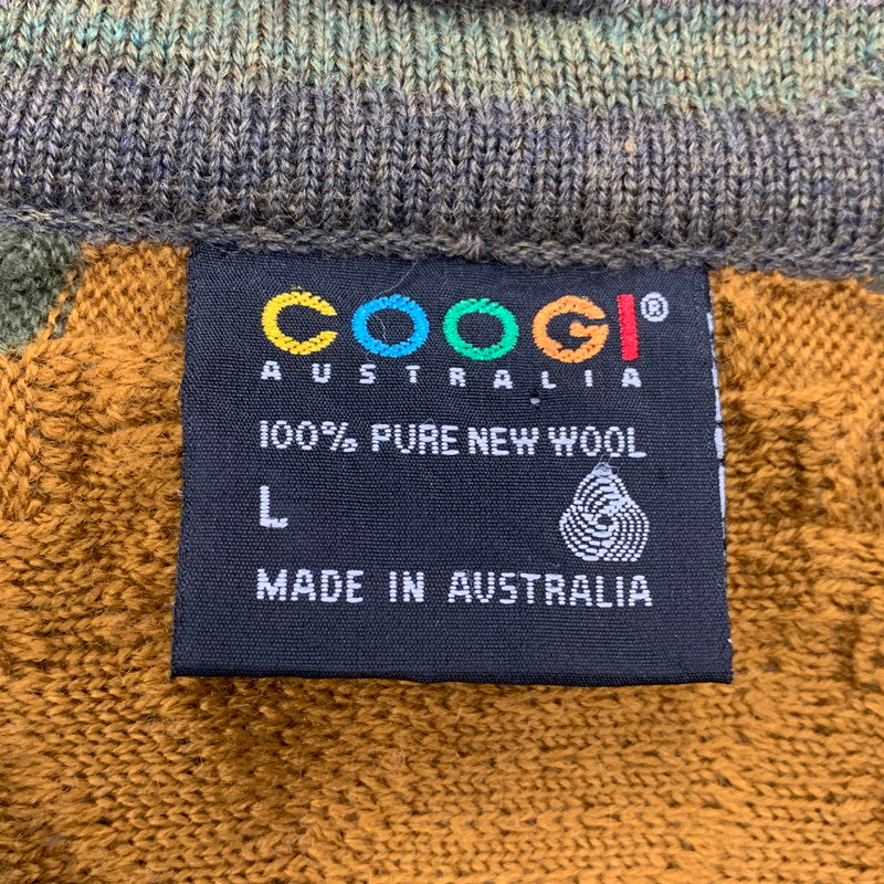 【中古品】【メンズ】 COOGI クージー 3D V-NECK KNIT SWEATER Vネック ニット セーター トップス 146-260324-kh-04-izu サイズ：L カラー：マルチ 万代Net店
