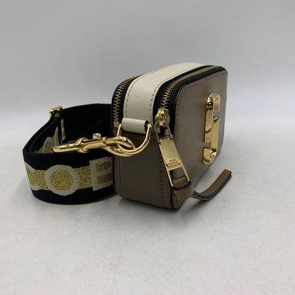 【中古品】【レディース】 THE SNAPSHOT LEATHER CAMERA BAG M0014146 スナップショット カメラバッグ ショルダーバッグ カバン 鞄 188-260331-as-04-izu カラー：ブラウン系 万代Net店