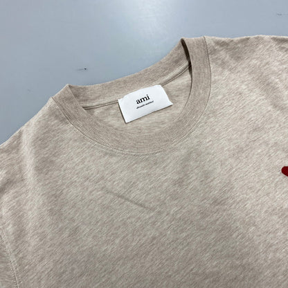 【中古品】【メンズ】 AMI ALEXANDRE MATTIUSSI アミアレクサンドルマテュッシ UTS005.726 AMI DE COEUR SS TEE アミ デュ クール ショートスリーブ ティー トップス 半袖 141-260325-cs-02-izu サイズ：M カラー：ベージュ 万代Net店
