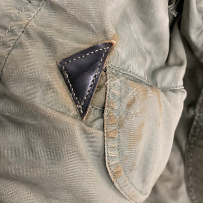 【現状渡し品】【メンズ】 U.S.AIR FORCE ユーエスエアフォース TYPE N-3B FLIGHT JACKET MIL-J-6279H 8415-899-0380 DSA 100-70-C-0430 フライトジャケット 146-260329-as-15-izu サイズ：M カラー：カーキ系 万代Net店