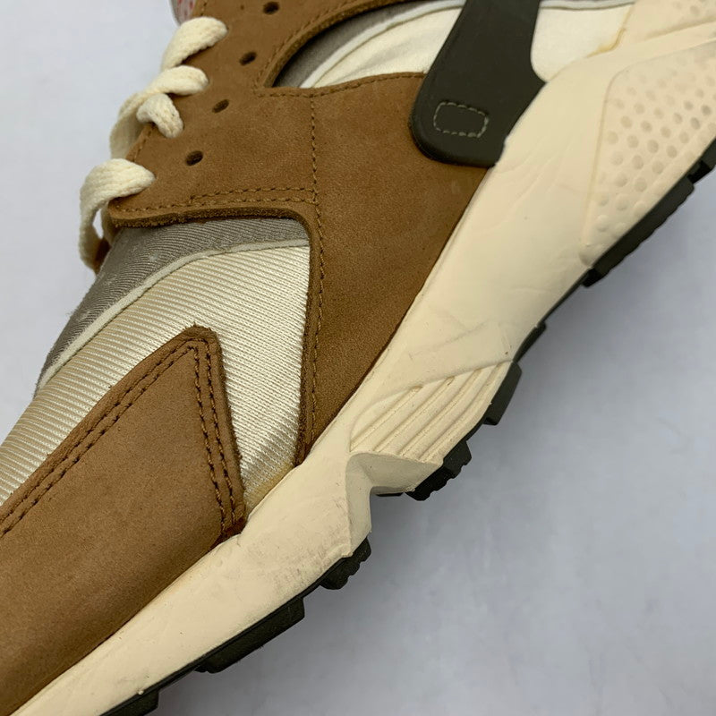 【中古品】【メンズ】 × STUSSY ステューシー AIR HUARACHE LE DD1381-200 エア ハラチ LE スニーカー シューズ 靴 160-260403-as-23-izu サイズ：26.5cm カラー：DESERT OAK/REED-LT STRAW-UNIV RED-NEWSPRI 万代Net店