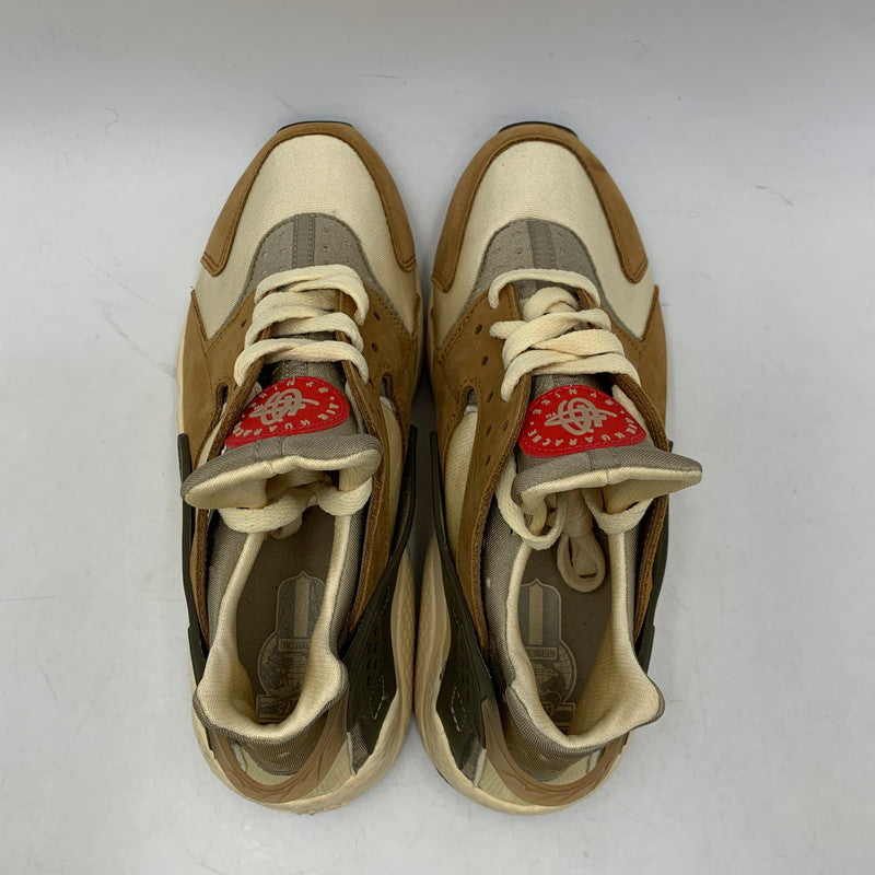 【中古品】【メンズ】 × STUSSY ステューシー AIR HUARACHE LE DD1381-200 エア ハラチ LE スニーカー シューズ 靴 160-260403-as-23-izu サイズ：26.5cm カラー：DESERT OAK/REED-LT STRAW-UNIV RED-NEWSPRI 万代Net店