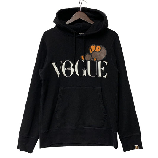 【中古品】【メンズ】 A BATHING APE×VOGUE ア ベイシングエイプ×ヴォーグ 002PPH232903X MILO PULLOVER HOODIE マイロ プルオーバー フーディー トップス 長袖 142-260330-cs-05-izu サイズ：S カラー：ブラック 万代Net店