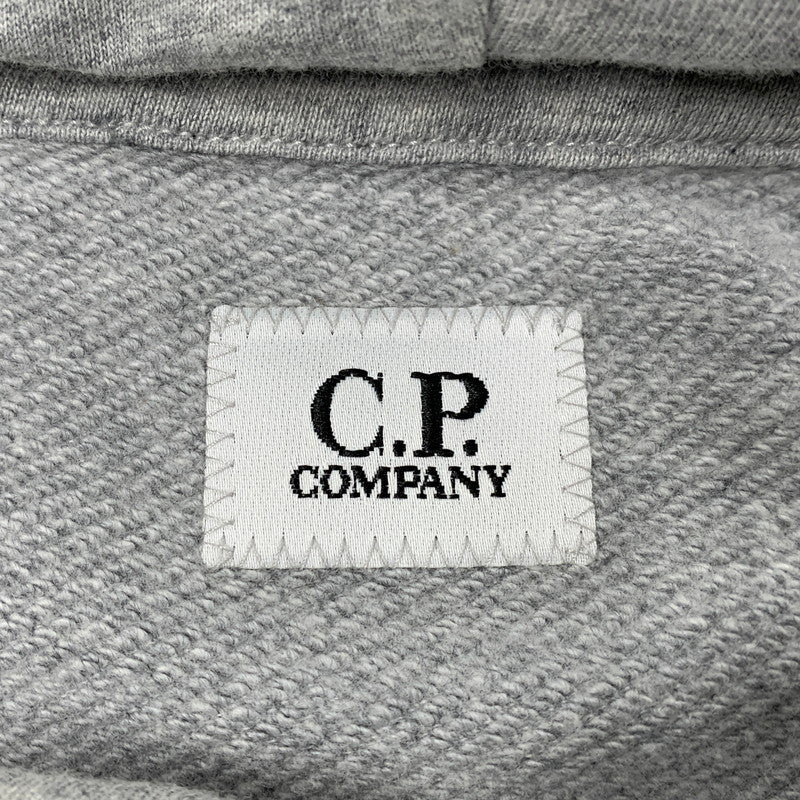 【中古品】【メンズ】 C.P. COMPANY シーピーカンパニー 16CMSS080A-005086W 24SS DIAGONAL RAISED FLEECE GOGGLE HOODIE ダイアゴナル レイズド フリース ゴーグル フーディー トップス 長袖 141-260402-cs-16-izu サイズ：XXL カラー：グレー 万代Net店