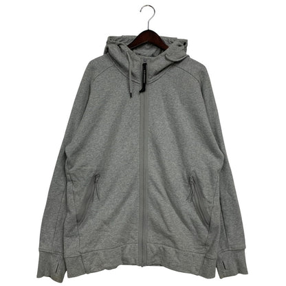 【中古品】【メンズ】 C.P. COMPANY シーピーカンパニー 13CMSS082A 005086W DIAGONAL RAISED FLEECE GOGGLE ZIPPED HOODIE ダイアゴナル レイズド フリース ゴーグル フーディー トップス 長袖 141-260402-cs-17-izu サイズ：XXL カラー：グレー 万代Net店