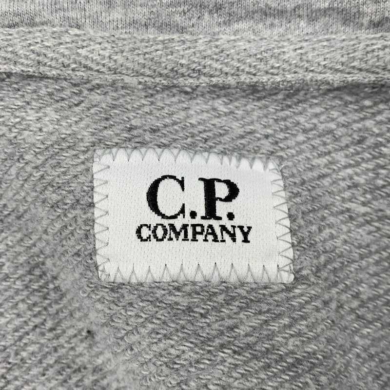 【中古品】【メンズ】 C.P. COMPANY シーピーカンパニー 13CMSS082A 005086W DIAGONAL RAISED FLEECE GOGGLE ZIPPED HOODIE ダイアゴナル レイズド フリース ゴーグル フーディー トップス 長袖 141-260402-cs-17-izu サイズ：XXL カラー：グレー 万代Net店