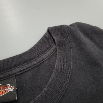 【中古品】【メンズ】 HARLEY-DAVIDSON ハーレーダビッドソン FAT BOY PRINT SS TEE ファットボーイ プリント ショートスリーブ Tシャツ トップス 半袖 146-260407-kh-01-izu サイズ：XL カラー：ブラック 万代Net店